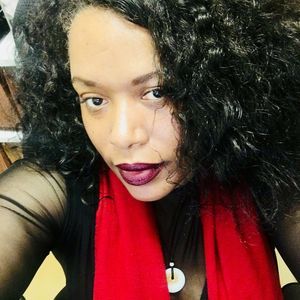 Meet your Posher, Chanelle